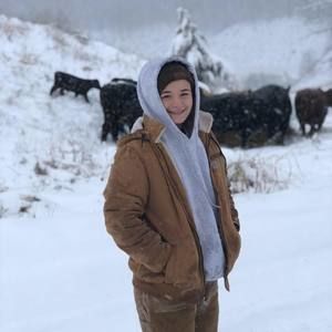 Meet your Posher, Jasmine